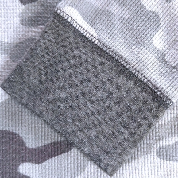 Fruit of the Loom Waffle Gray Camouflage Union Onesie | Size Medium/Large (EUC) - Picture 7 of 9